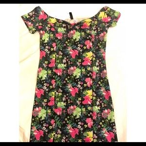 H&M off shoulder floral dress BNWT
